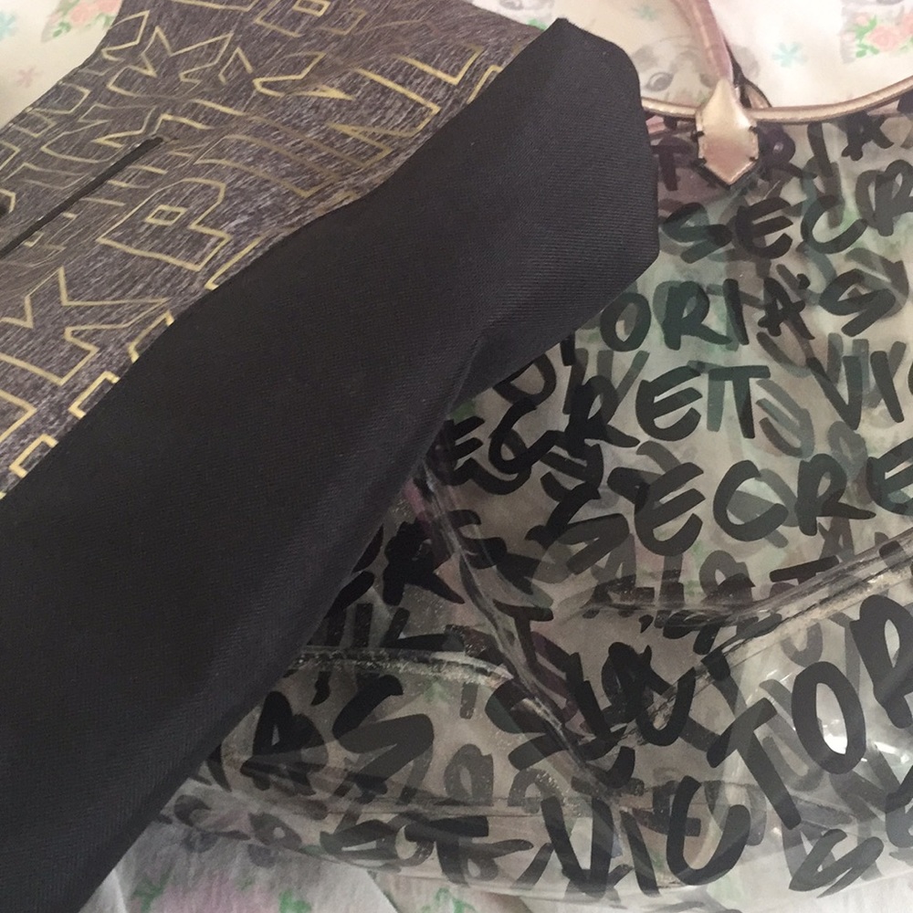 Two tote bags from Pink/VS ❤️